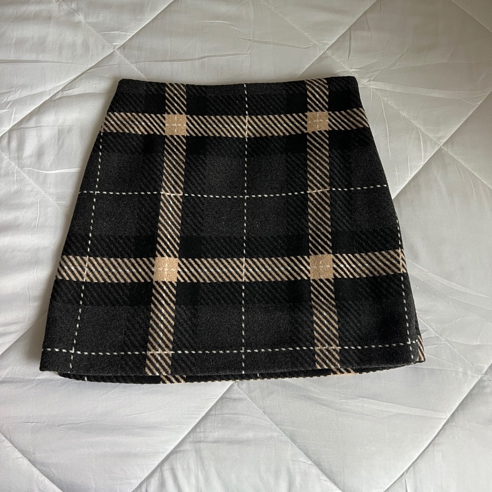 H&M Plaid Mini Skirt in Black and Tan